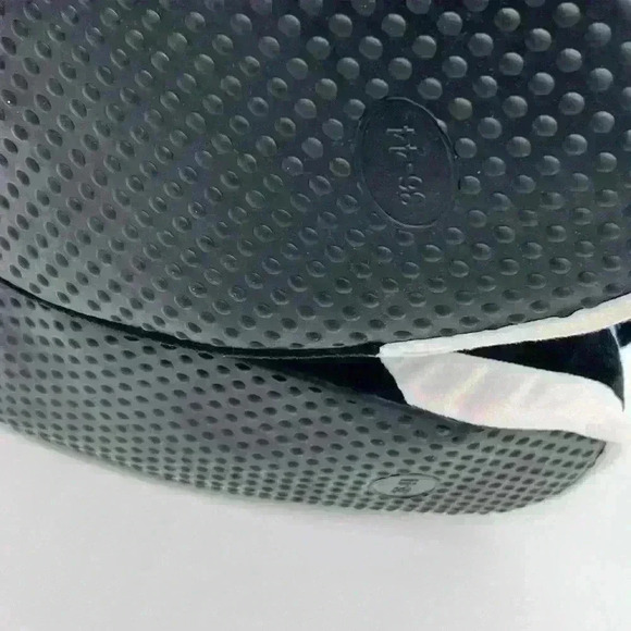 Puffy sneaker slippers. Jordan 4’s look brand new never worn - Picture 10 of 10